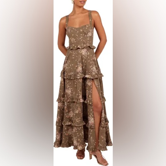Petal & Pup Lillee Tiered Maxi Dress - Picture 2 of 10